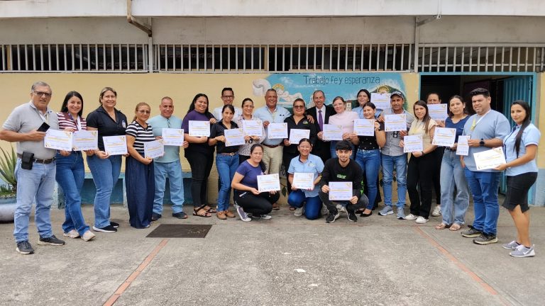 Funcionarios de Zea fortalecen conocimientos en Ceremonial y Protocolo Municipal